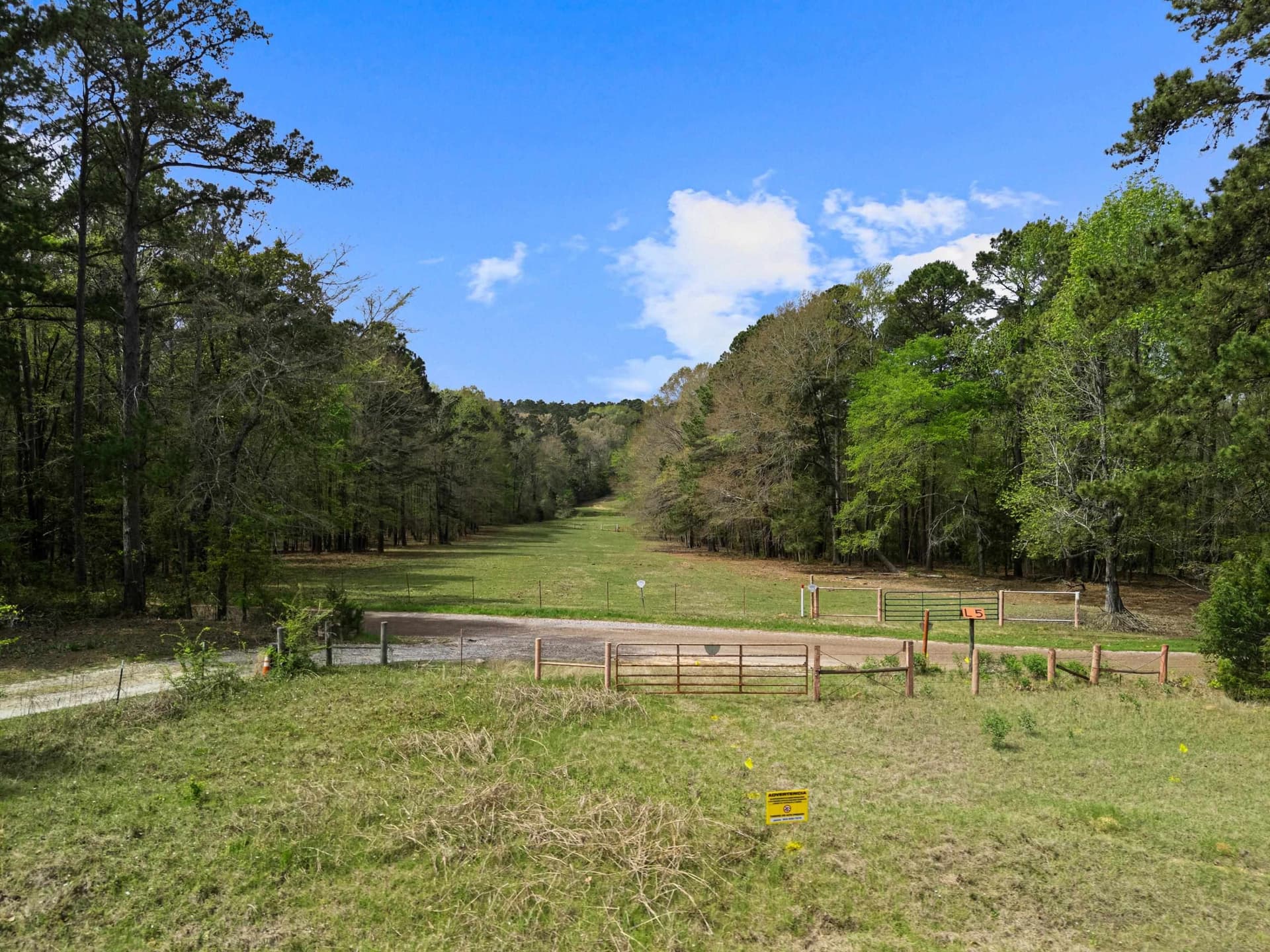 3.43 acres in Texas County - photo 9