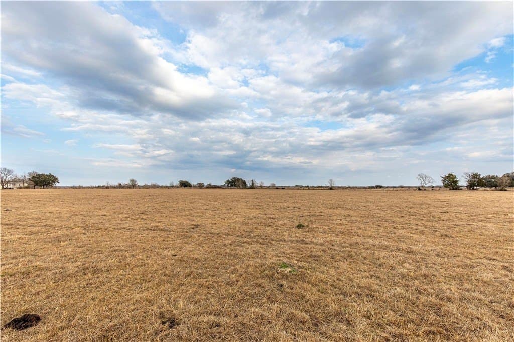 17.39 acres in AUSTIN County - photo 3