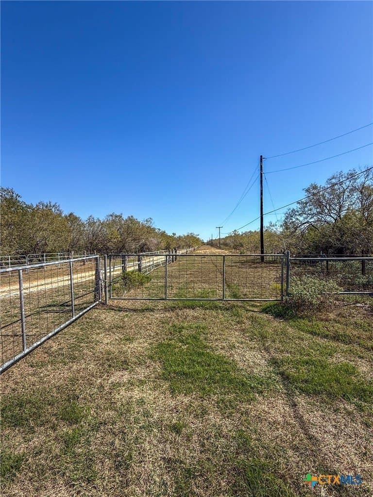 38.57 acres in Guadalupe County - photo 13
