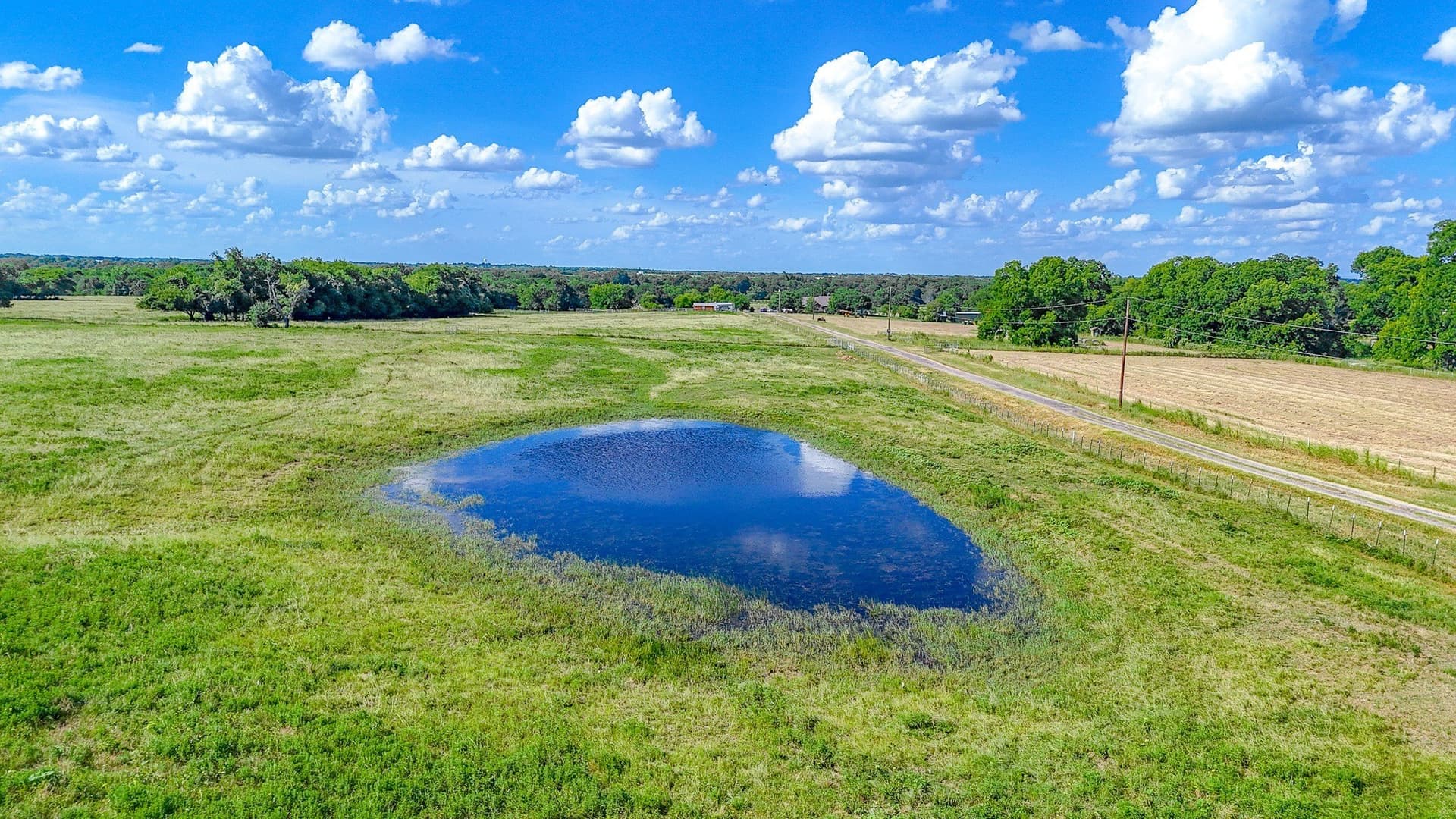 1.78 acres in Navarro County gallery image 3