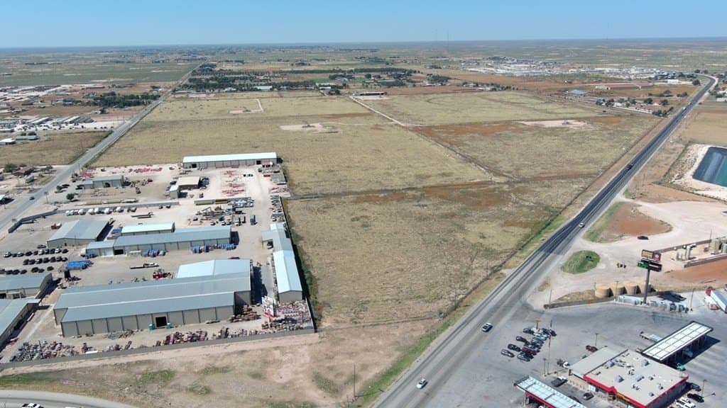 10.3 acres in Midland County gallery image 4