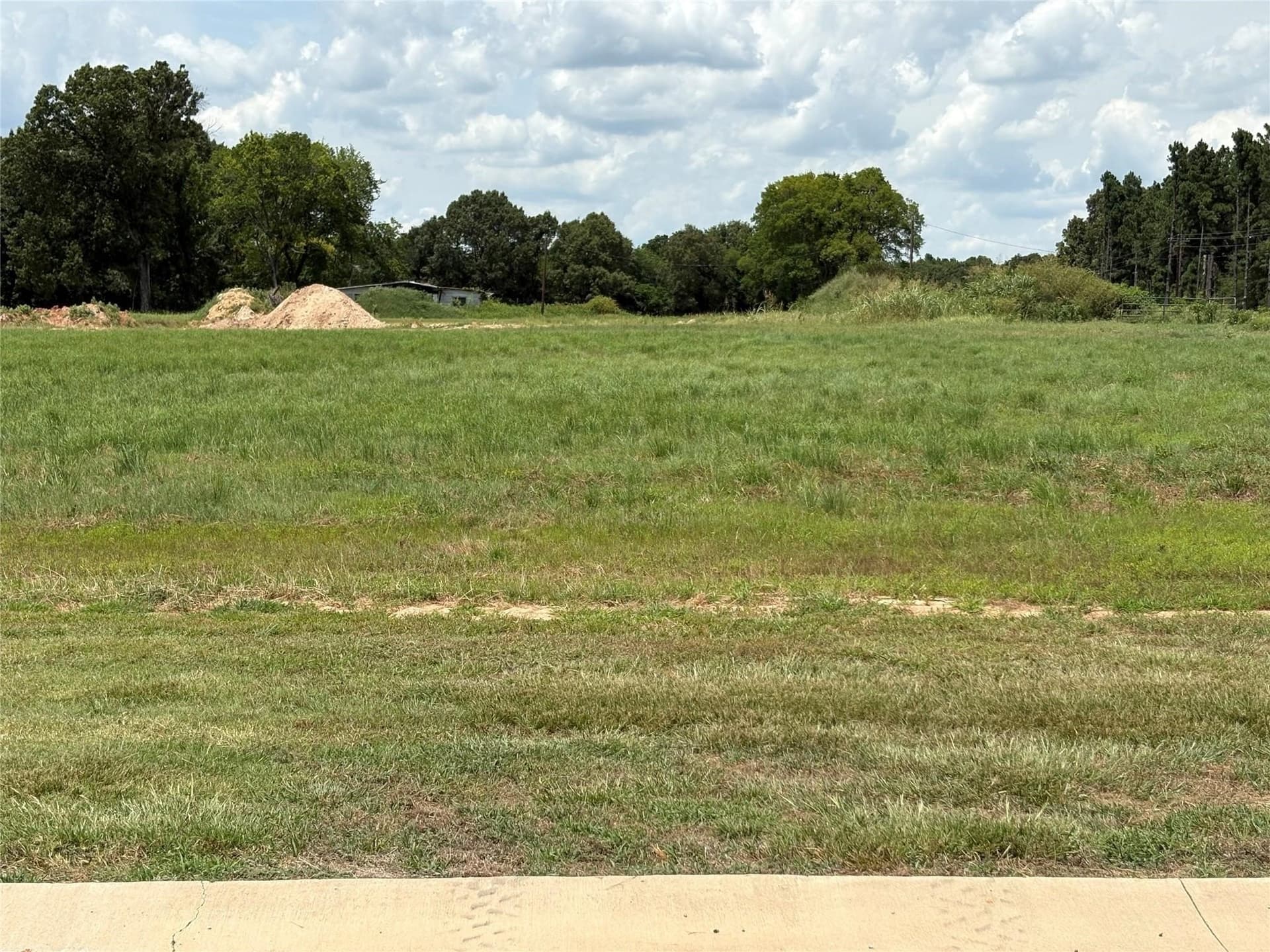 1.01 acres in Wood County gallery image 3