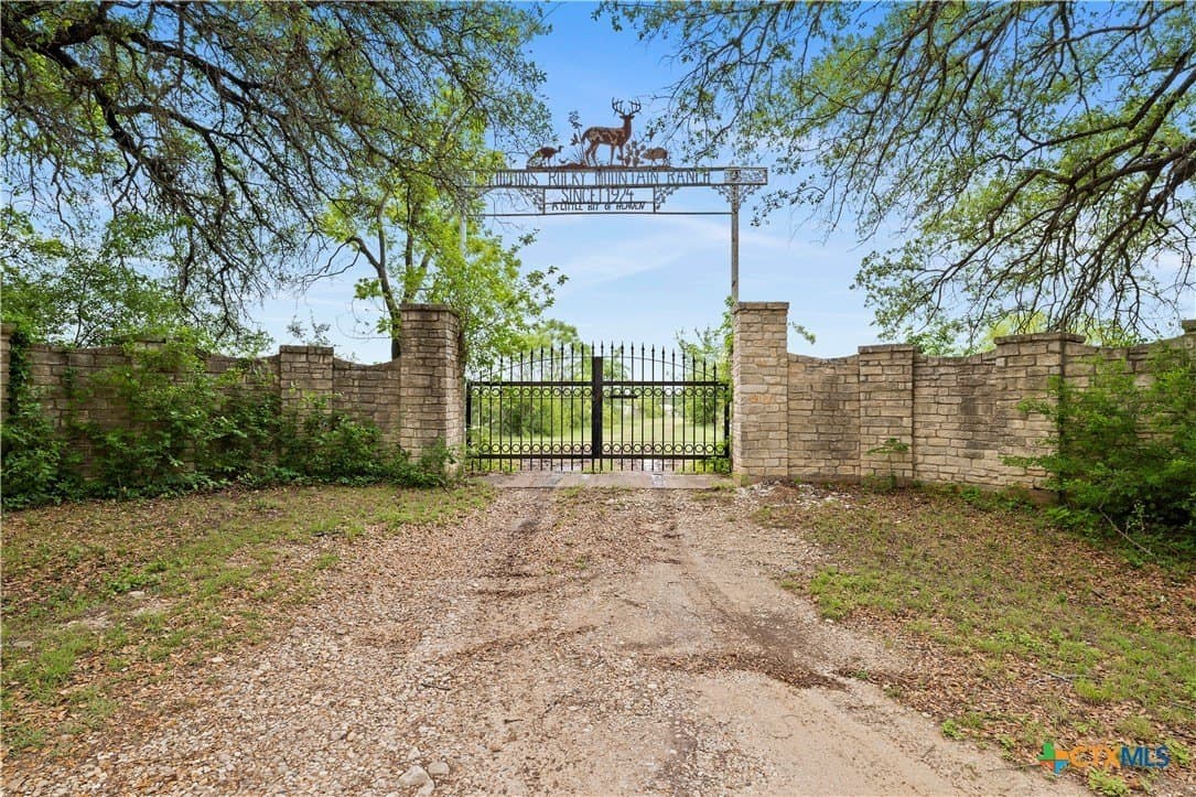 328.4 acres in Coryell County