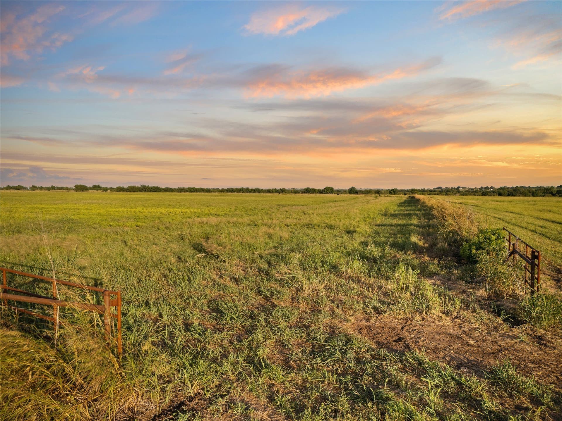 488 acres in Bosque County - photo 9