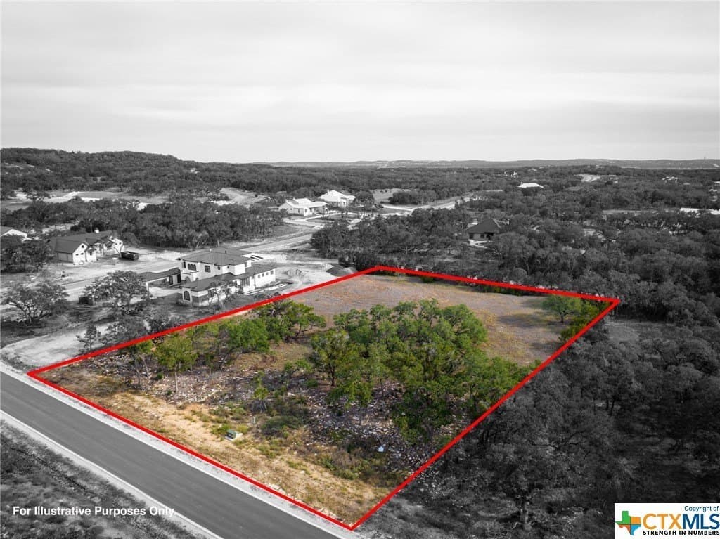 2.21 acres in Comal County gallery image 2