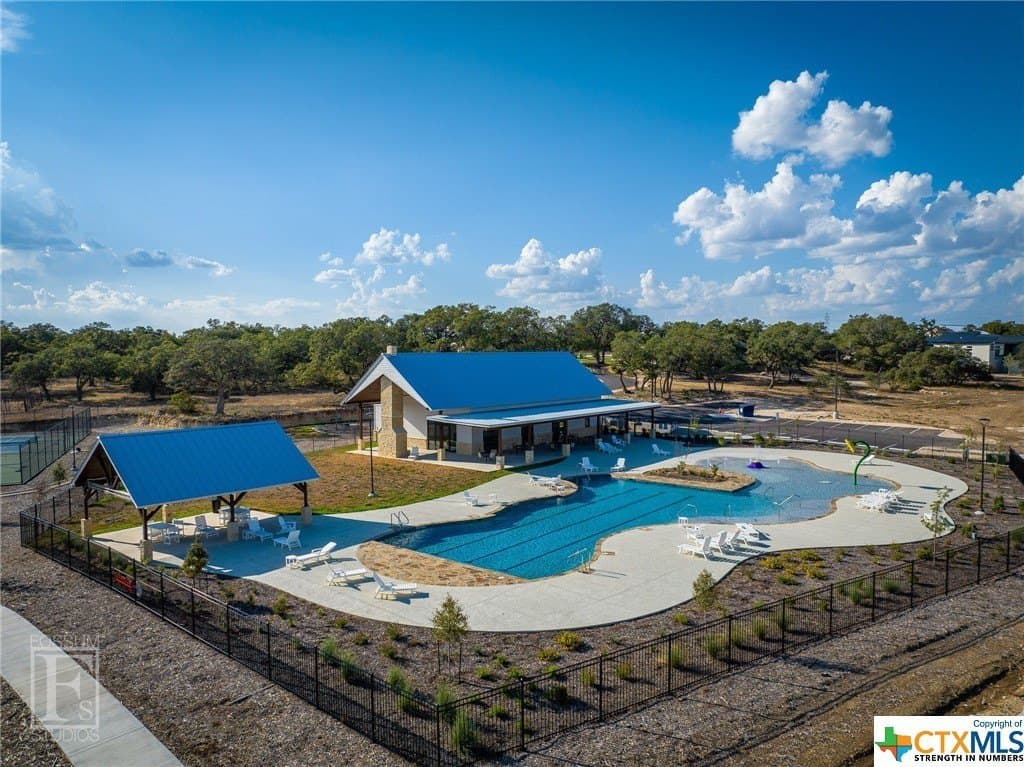 2.21 acres in Comal County - photo 12