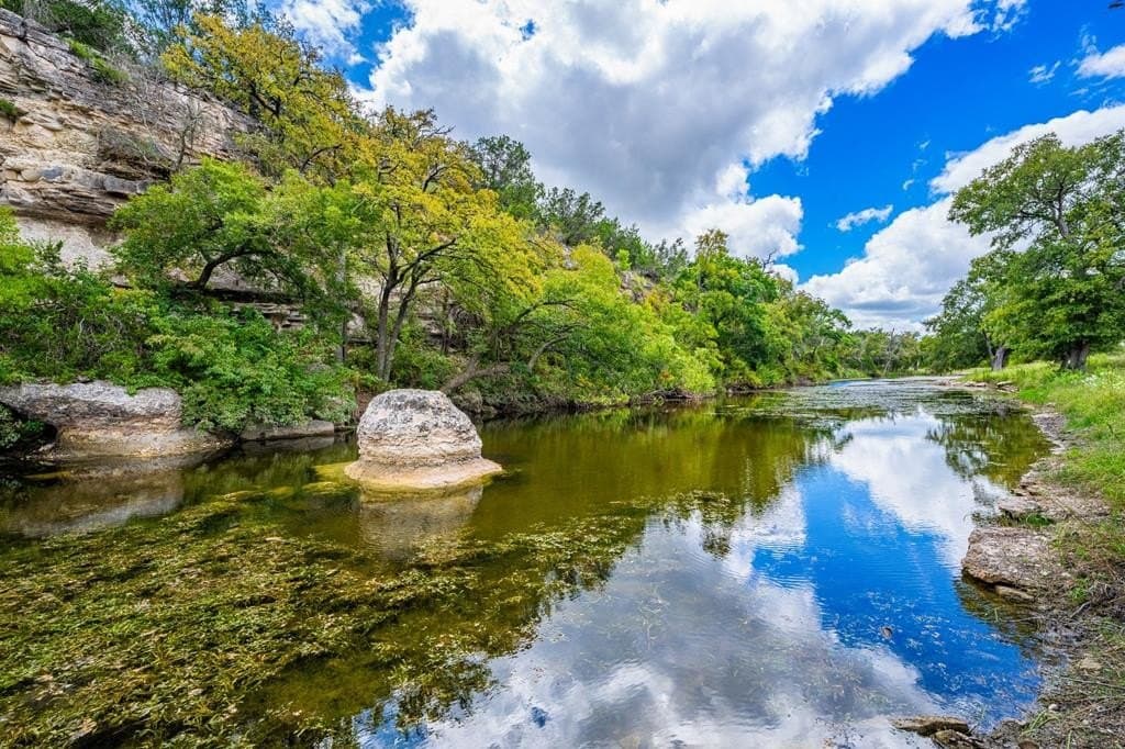 17 acres in Gillespie County - photo 3