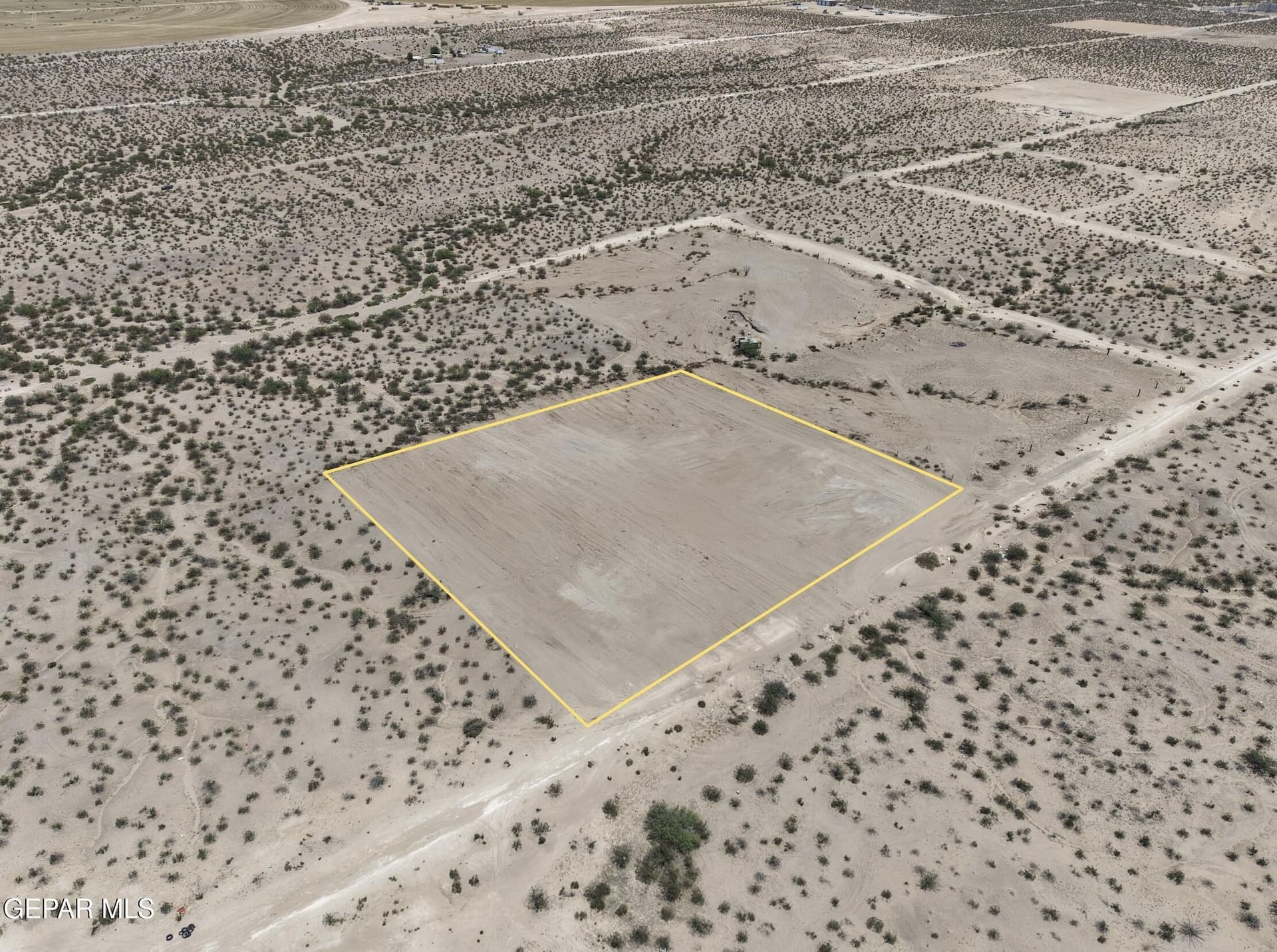 2.5 acres in El Paso County gallery image 2
