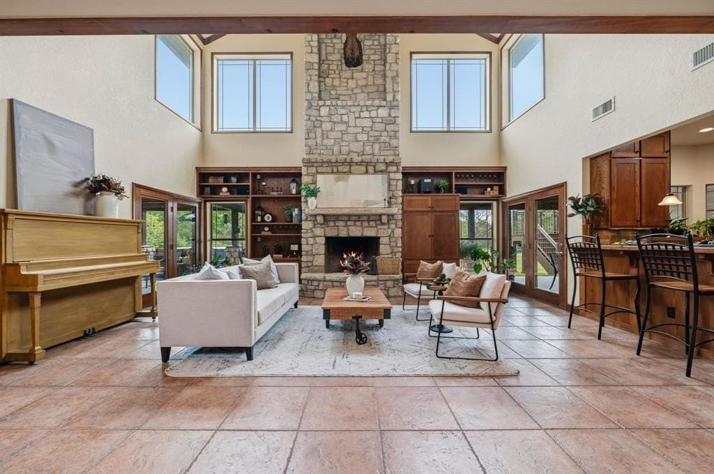 23.85 acres in Hill County gallery image 4