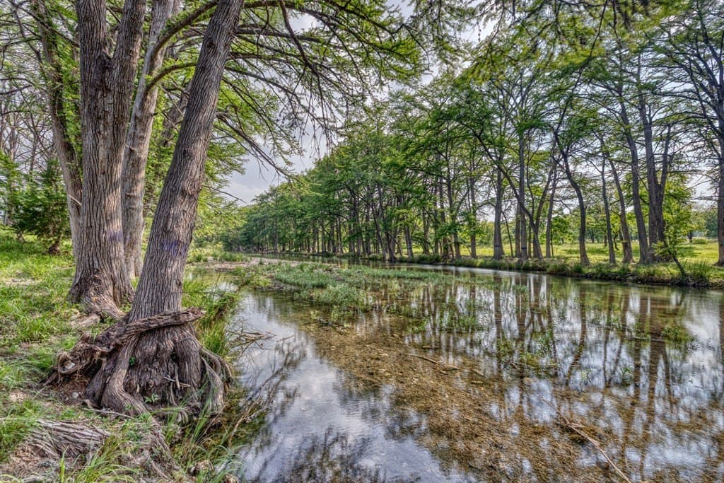 5.1 acres in Real County - photo 32