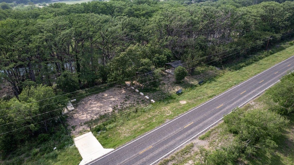 5.1 acres in Real County - photo 14