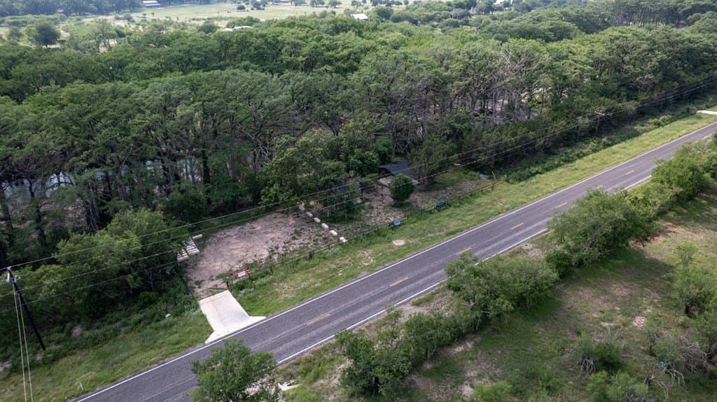 5.1 acres in Real County - photo 15