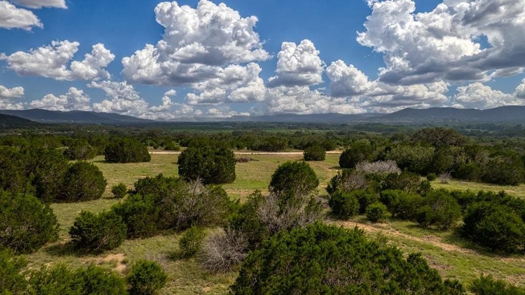 5.1 acres in Real County - photo 29