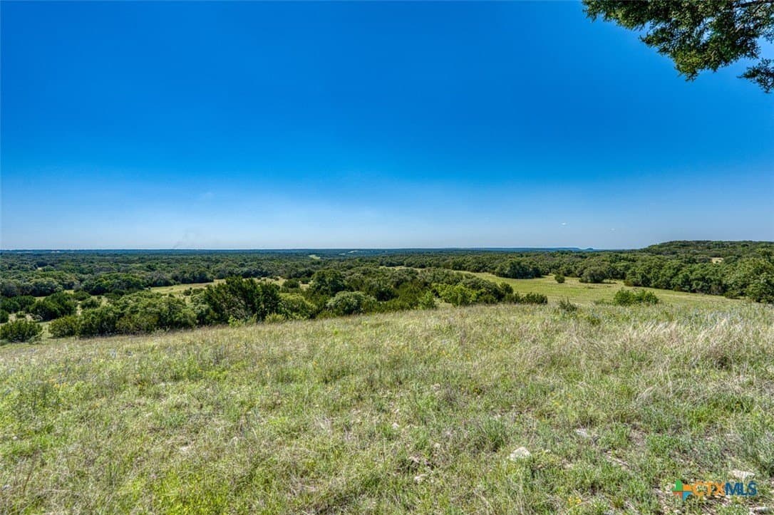 5 acres in Burnet County gallery image 4