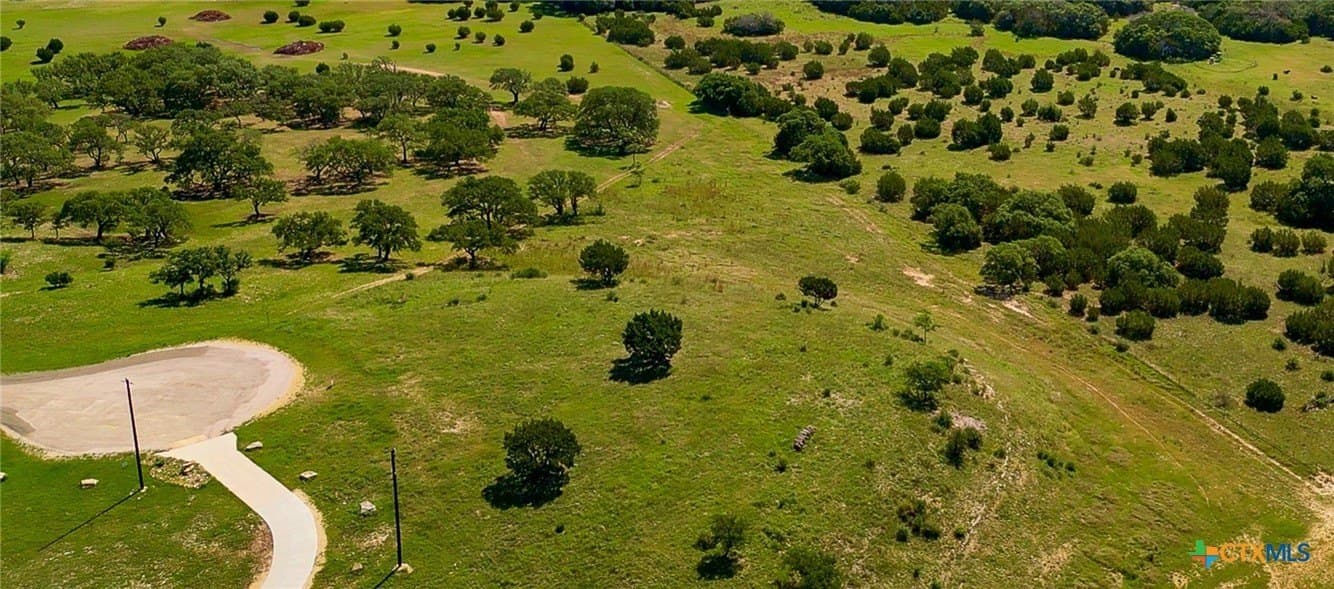 5 acres in Burnet County