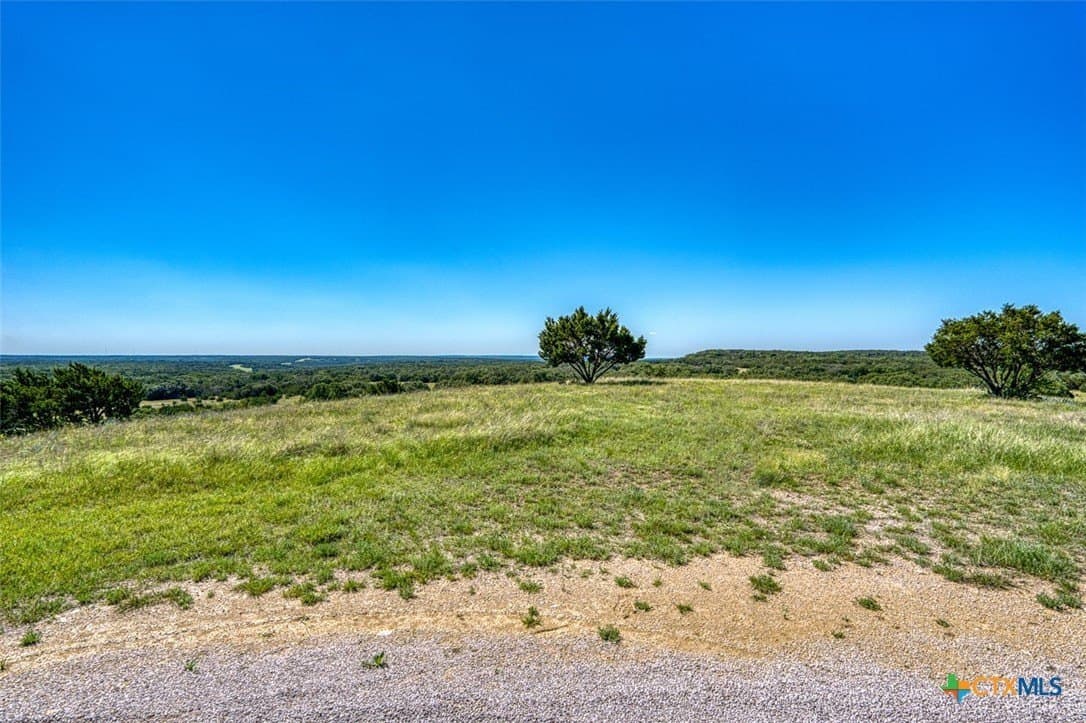 5 acres in Burnet County gallery image 3