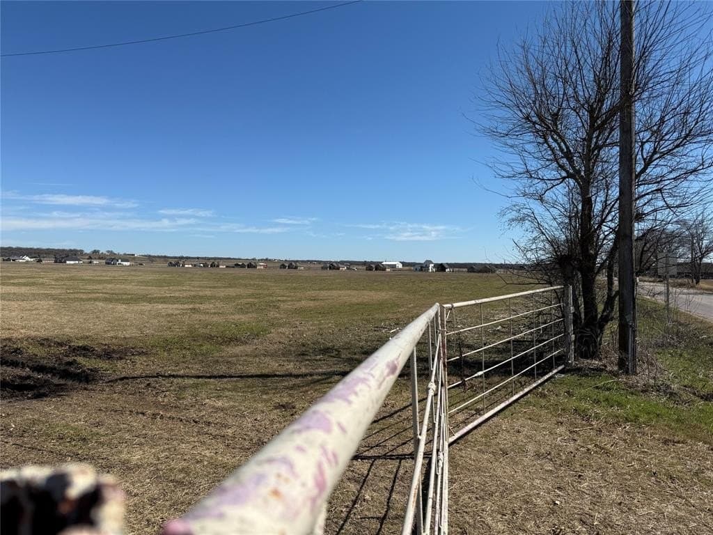 11.1 acres in Johnson County