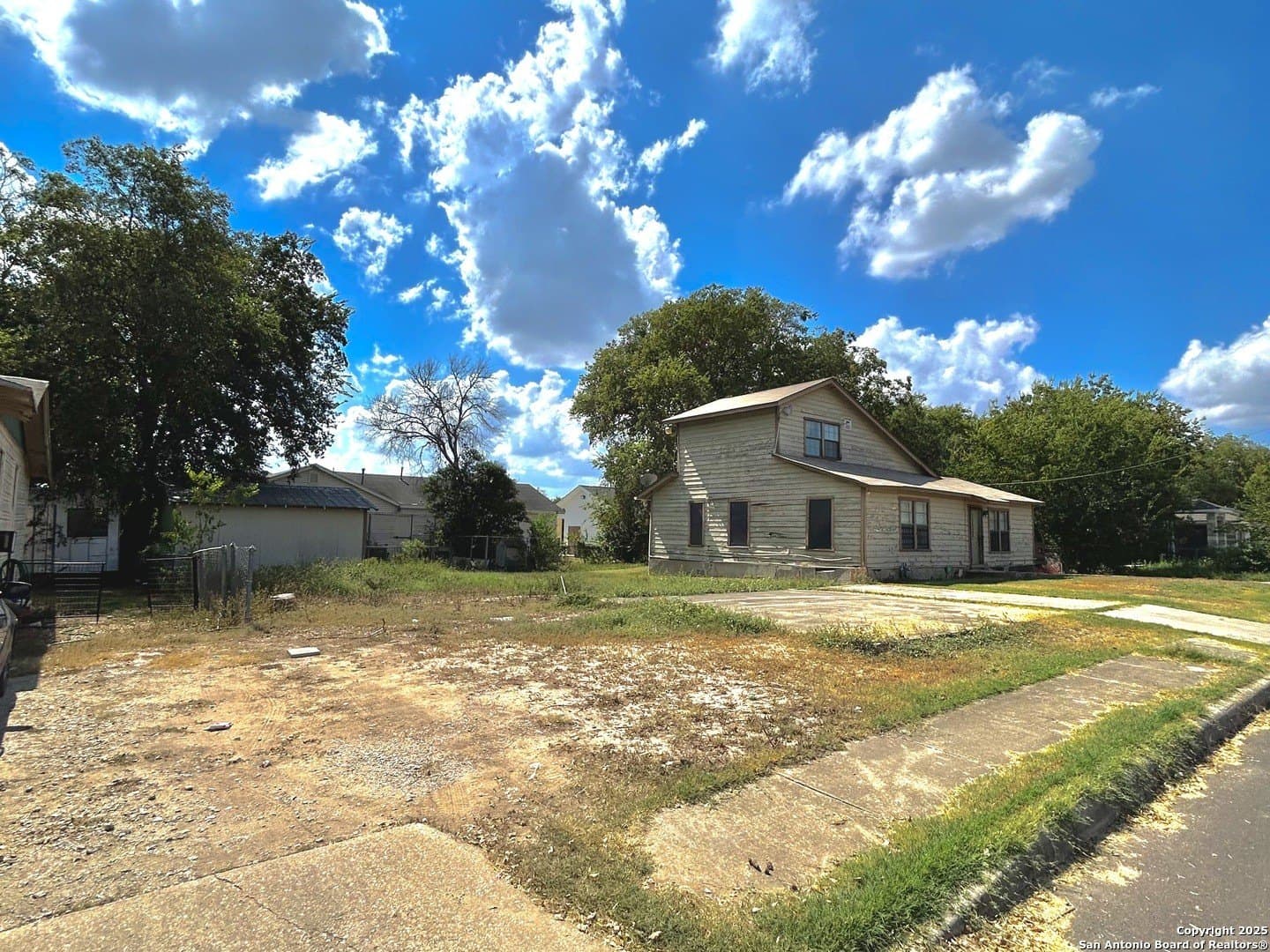 0.1 acres in Bexar County gallery image 3