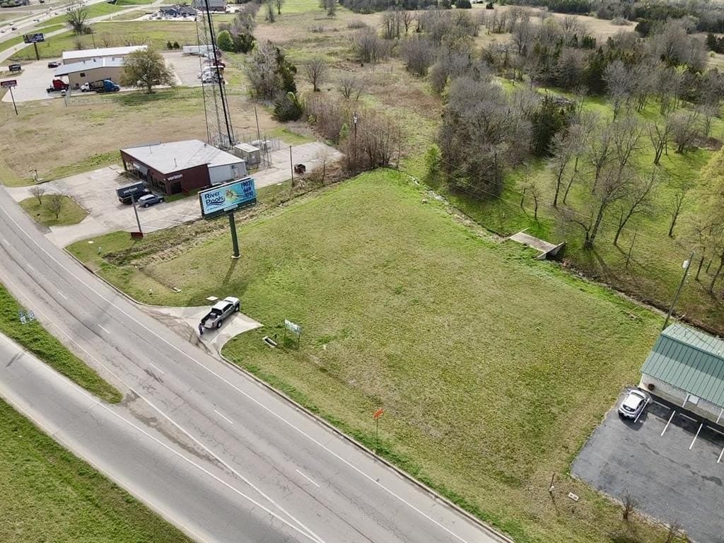 6.01 acres in Lamar County gallery image 2