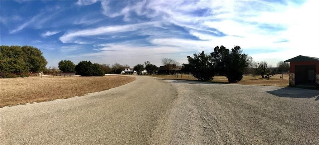 1.85 acres in Hill County - photo 3