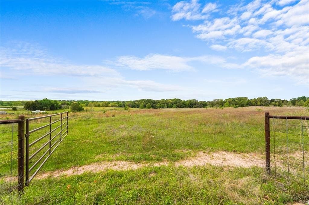 12 acres in Van Zandt County featured view
