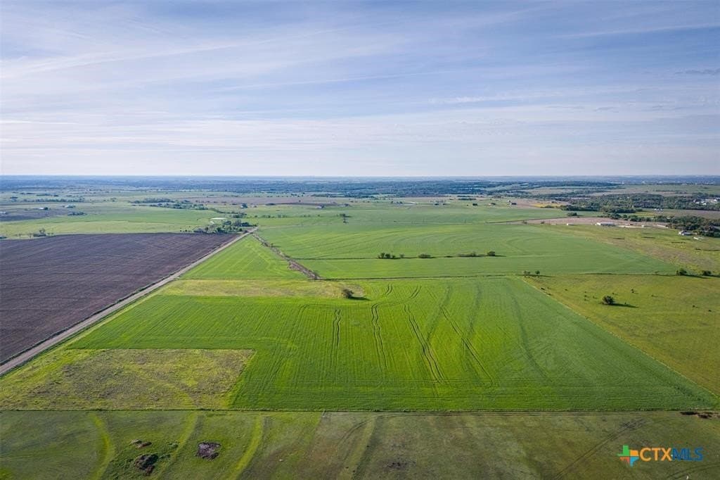 10.5 acres in Williamson County