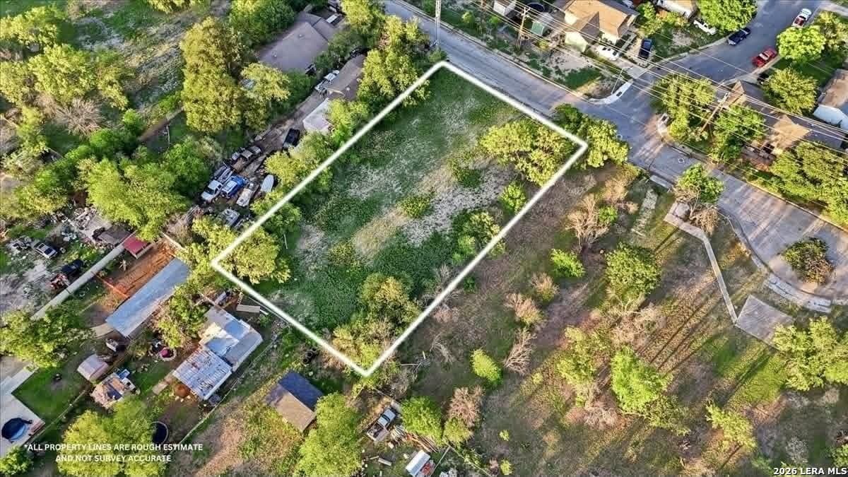 0.25 acres in Bexar County gallery image 4