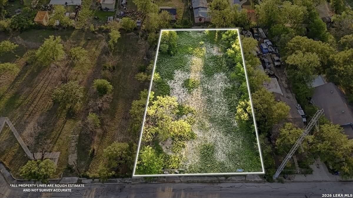 0.25 acres in Bexar County gallery image 2