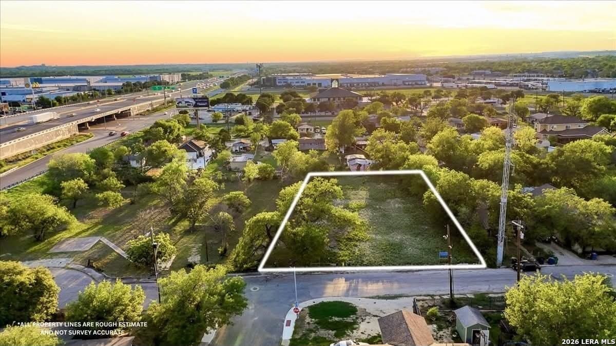 0.25 acres in Bexar County gallery image 3