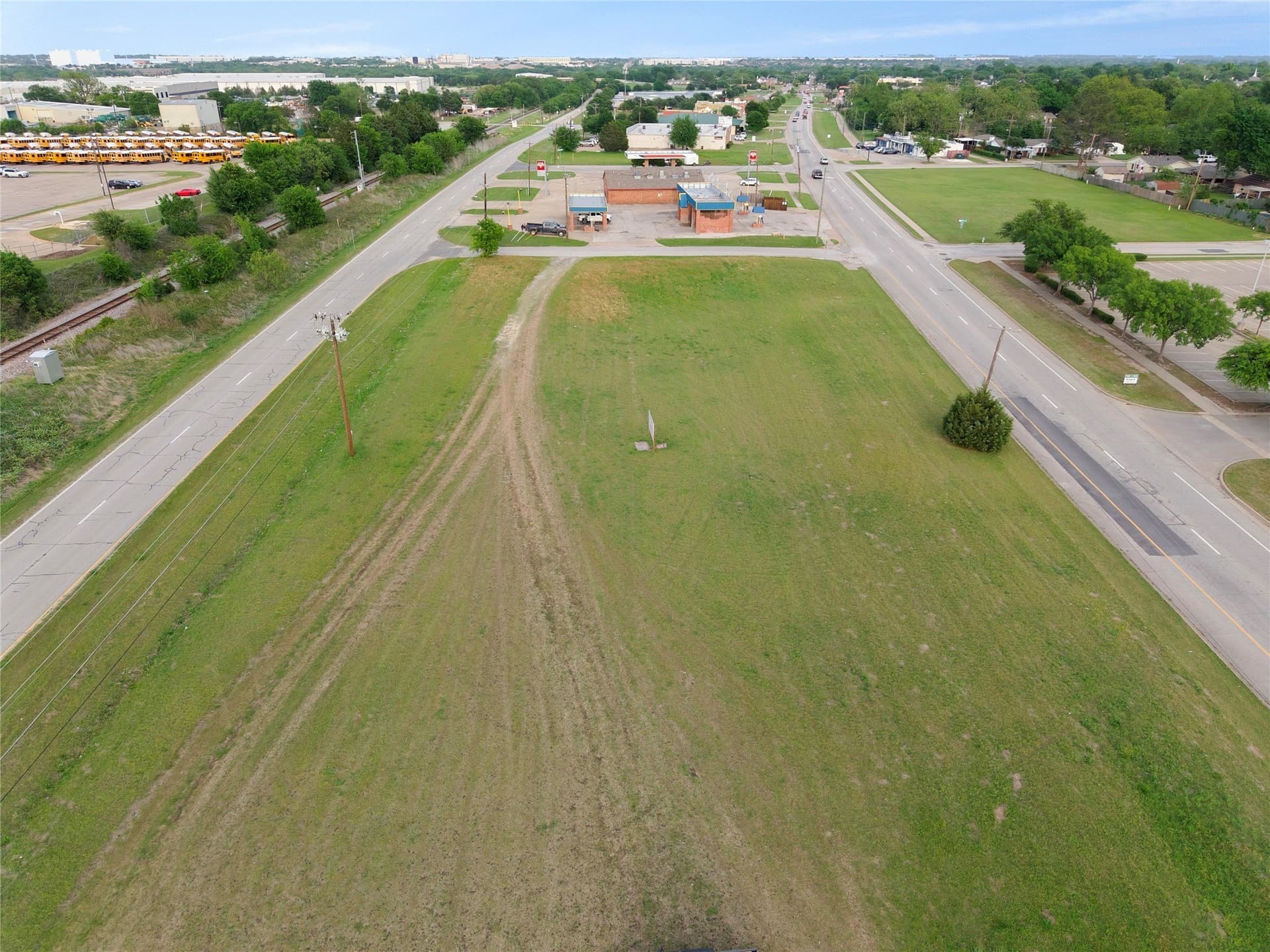 1.22 acres in Dallas County gallery image 2
