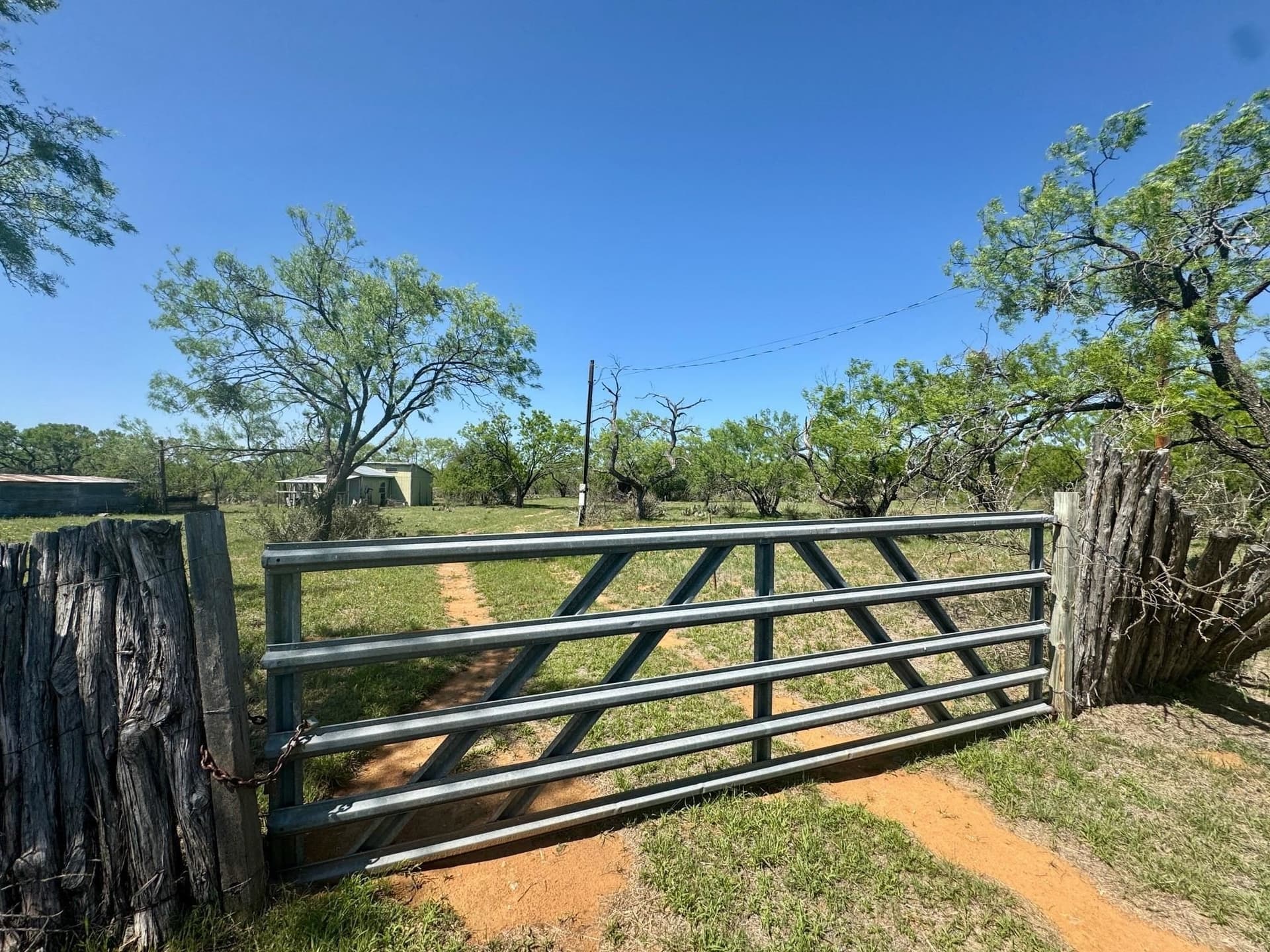 16 acres in Llano County gallery image 2