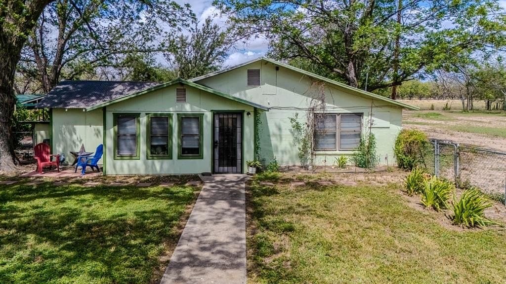 348,916 acres in Maverick County