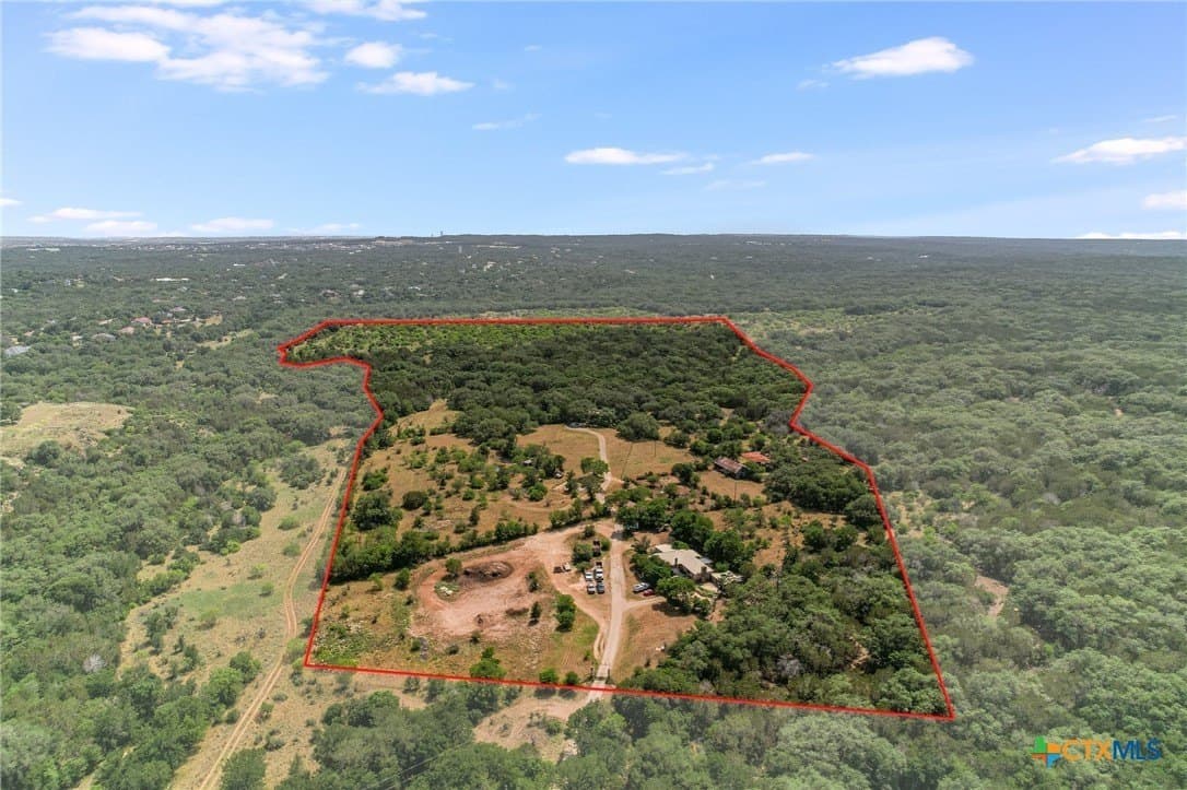 57.11 acres in Hays County - photo 3