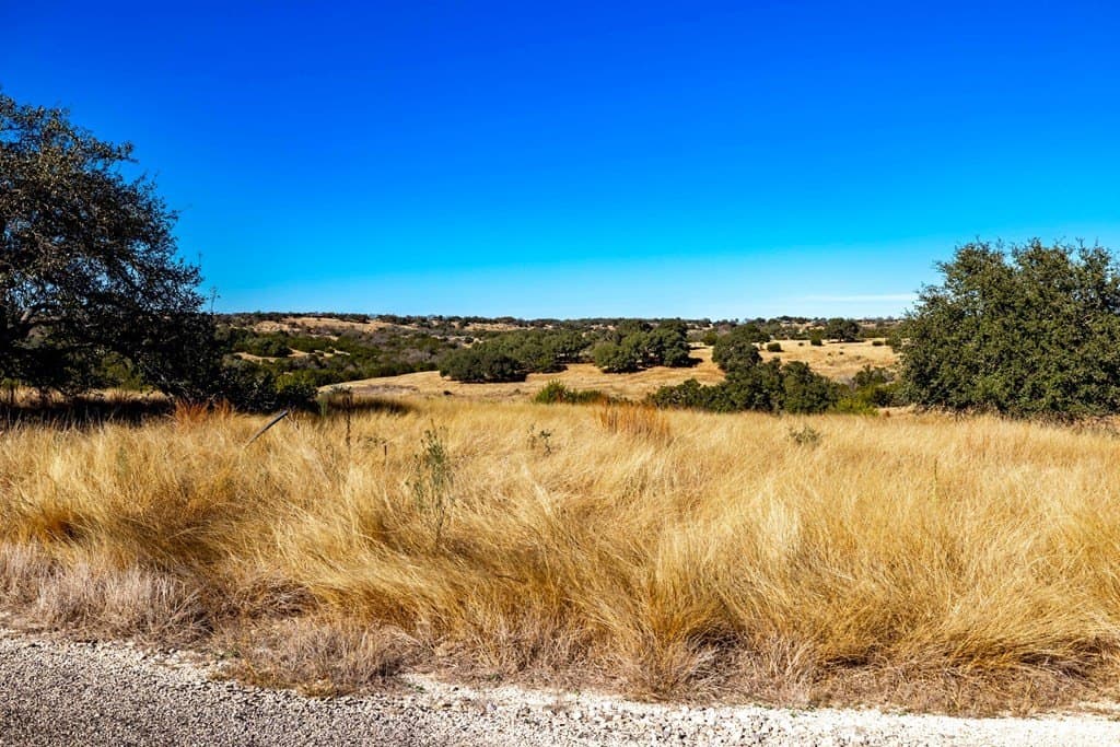7.55 acres in Gillespie County gallery image 3