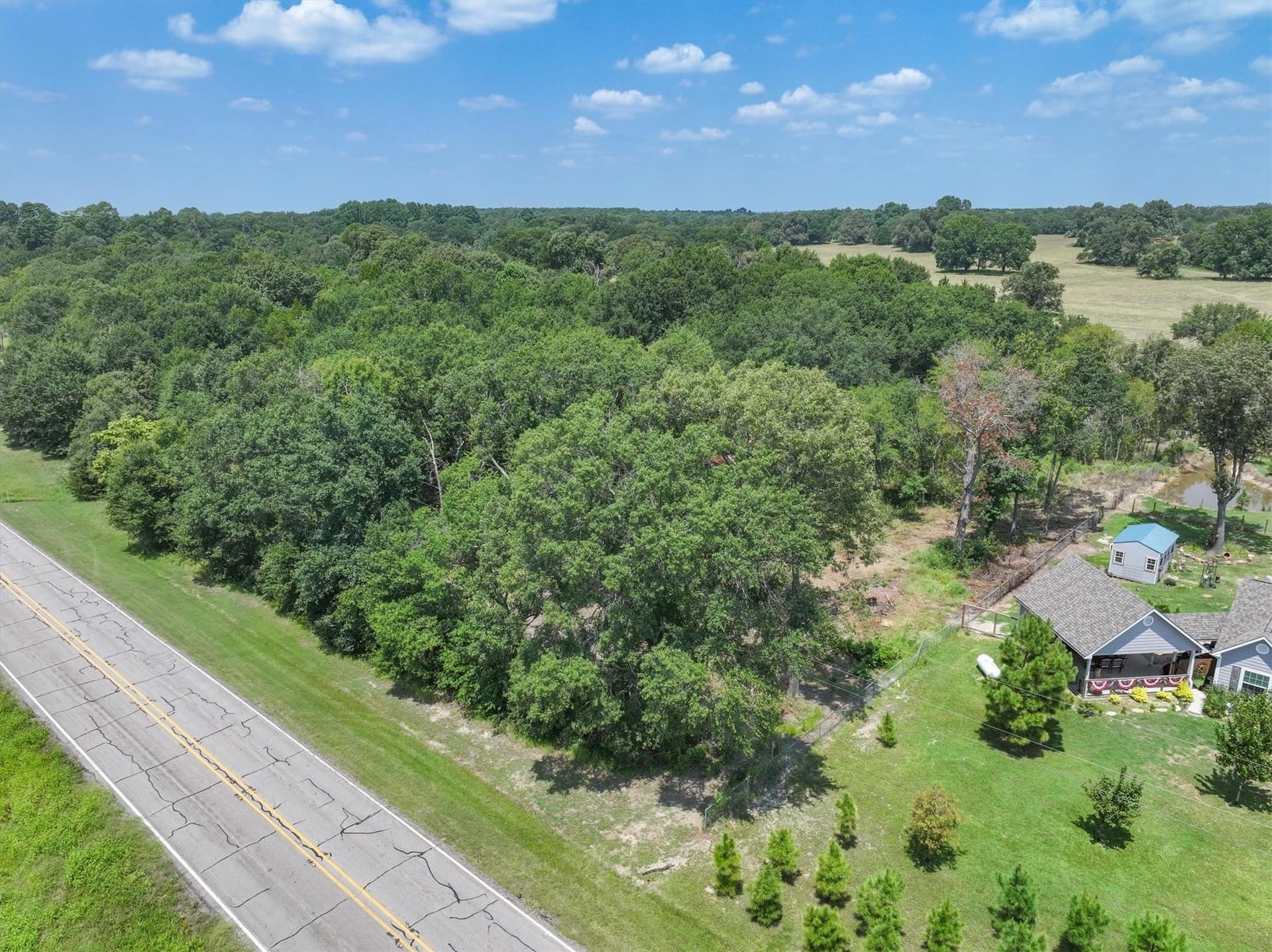 1.65 acres in Van Zandt County gallery image 3