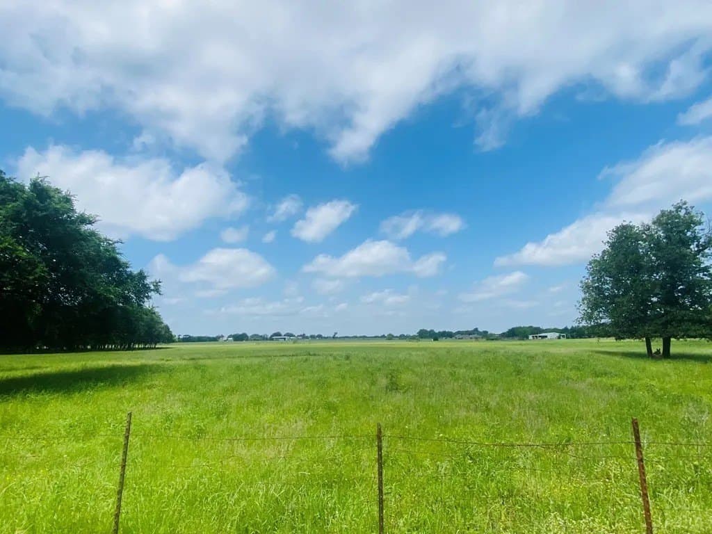 5.01 acres in Van Zandt County