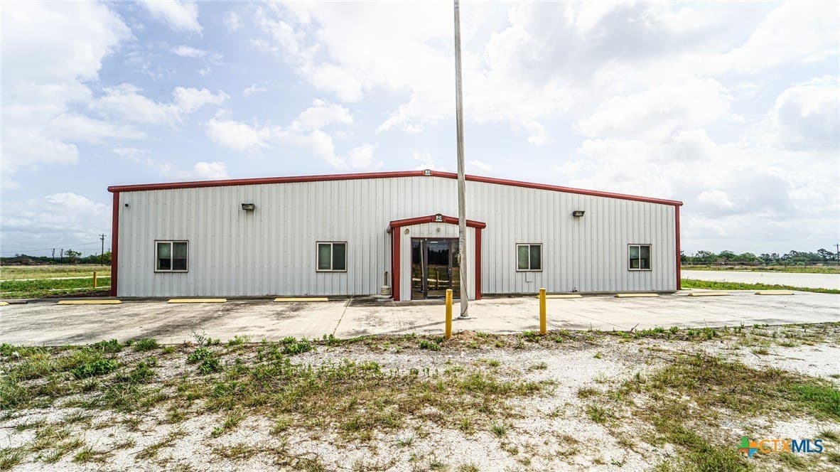 29.33 acres in Victoria County gallery image 2