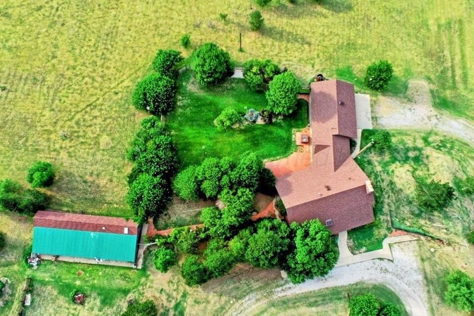 10 acres in Ochlitree County