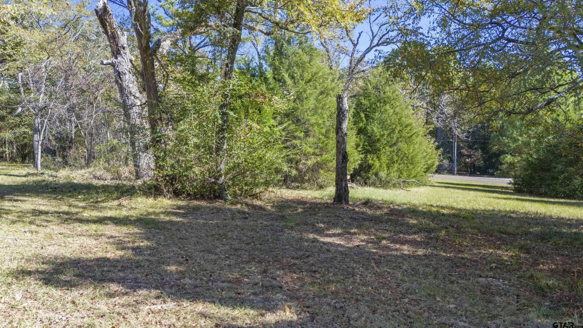 0.6 acres in Smith County