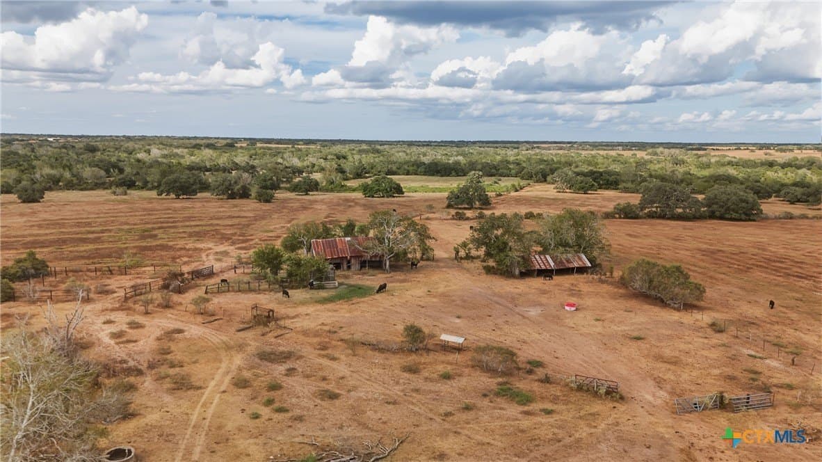 100.6 acres in DeWitt County - photo 27