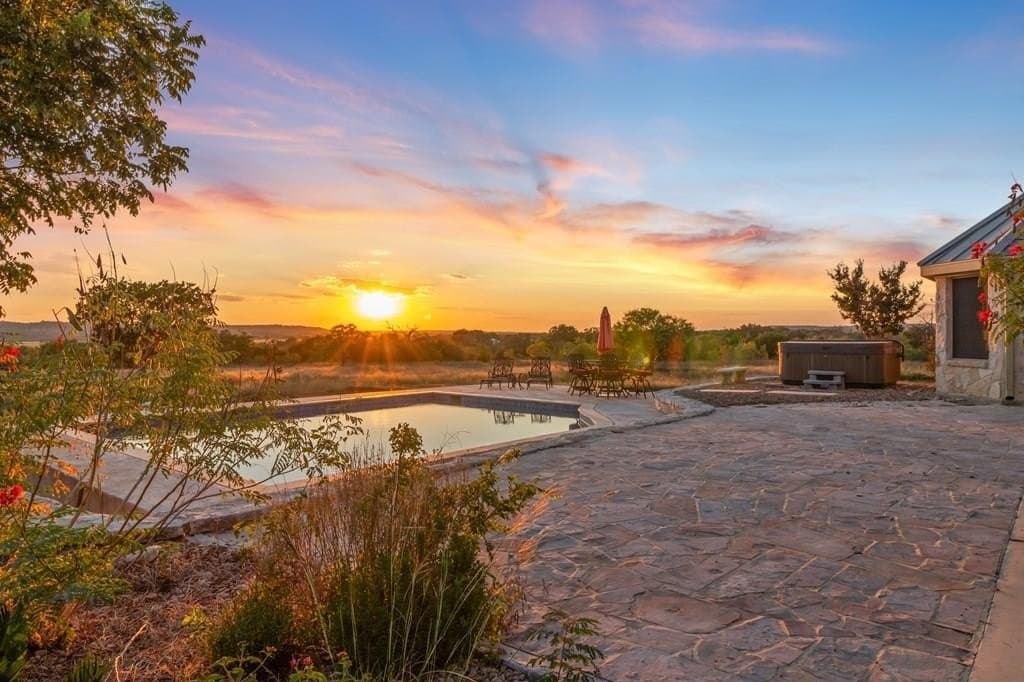 28.13 acres in Gillespie County