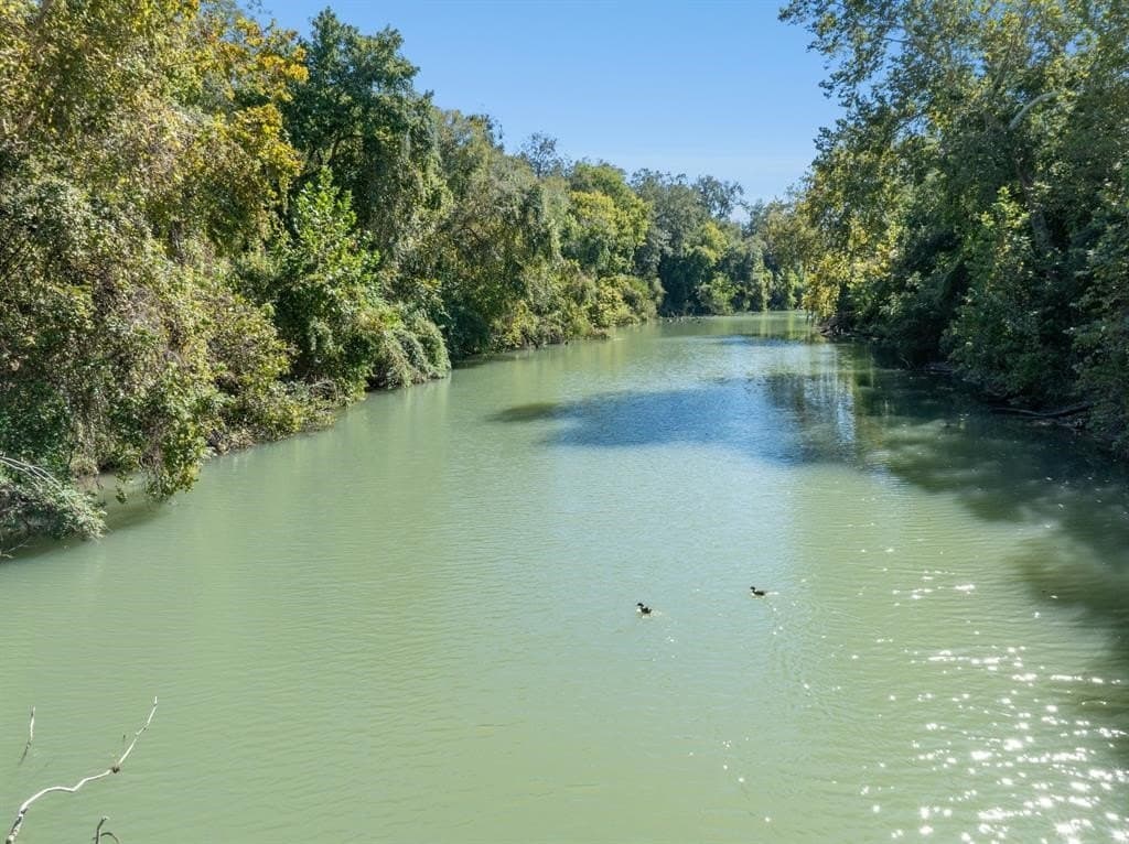 220 acres in Gonzales County - photo 2