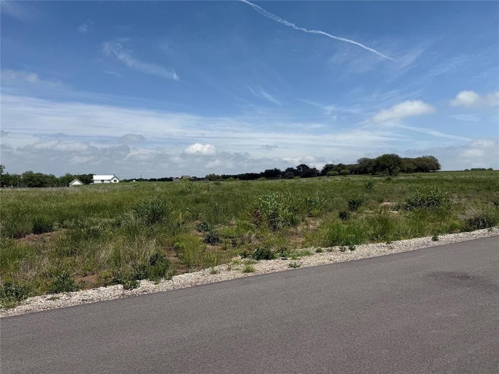 0.5 acres in Hood County gallery image 3