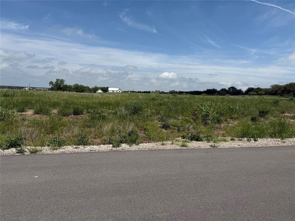 0.5 acres in Hood County