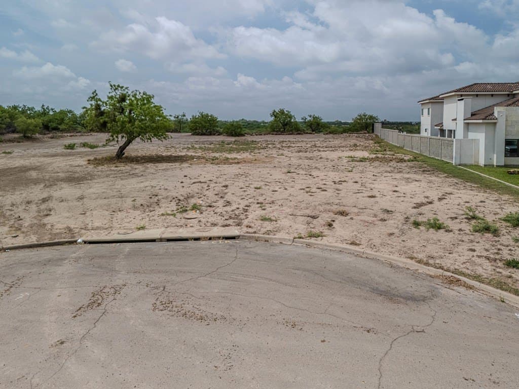 1.41 acres in Maverick County gallery image 3