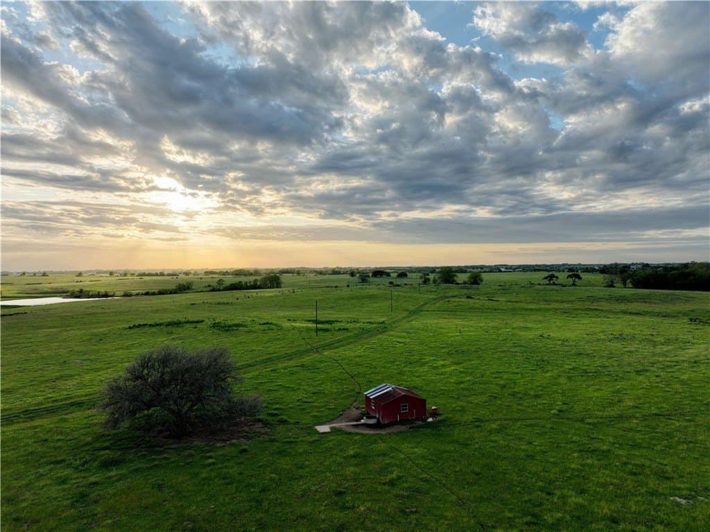 226.87 acres in AUSTIN County - photo 2