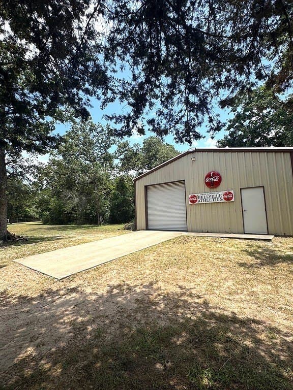 5 acres in Austin County - photo 3