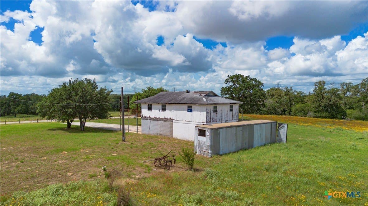 10.37 acres in Wilson County - photo 11