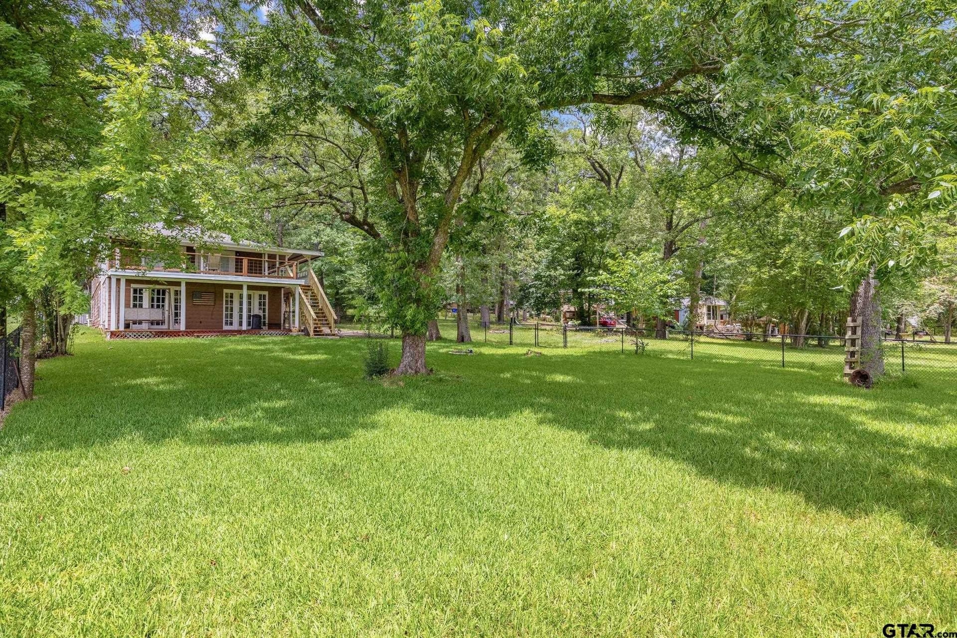 0.5 acres in Smith County - photo 18