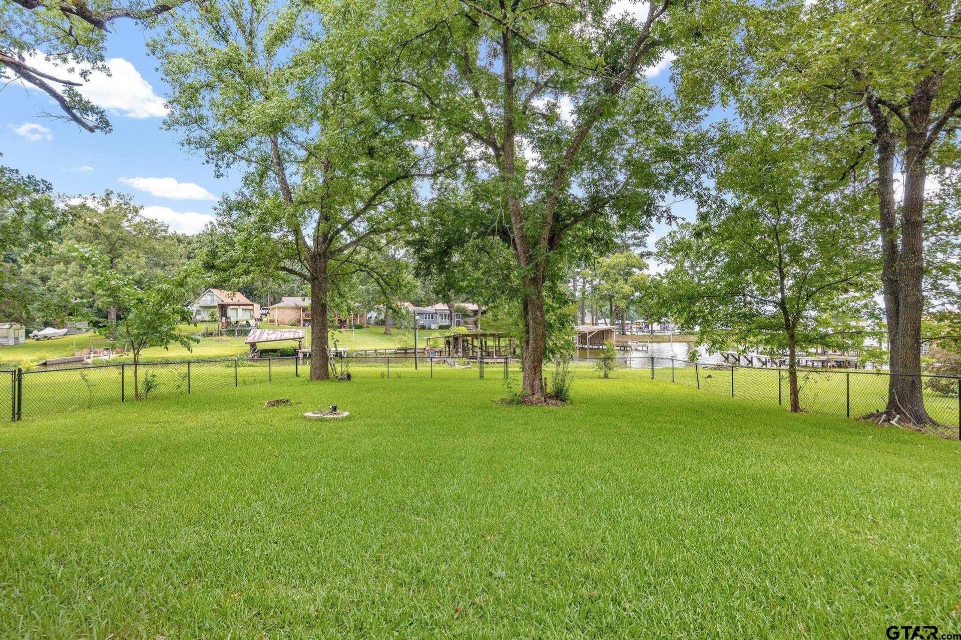 0.5 acres in Smith County - photo 17